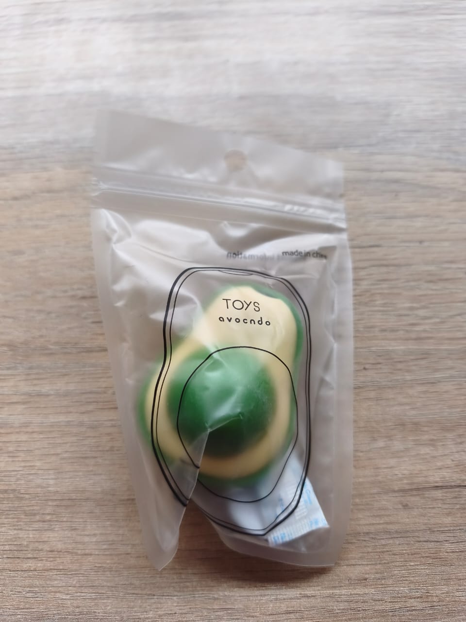 Empaque del juguete aguacate con catnip